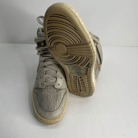 Nike Dunk Sky Hi Women’s Size 7 US Gray 528899-013 Lace Up Sneaker Shoes Heels - Picture 8 of 9